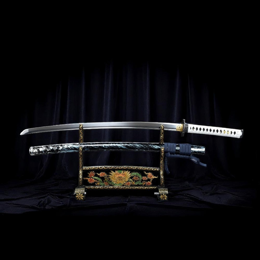 Reflection on Jin Sakai Katana carbon steel blade